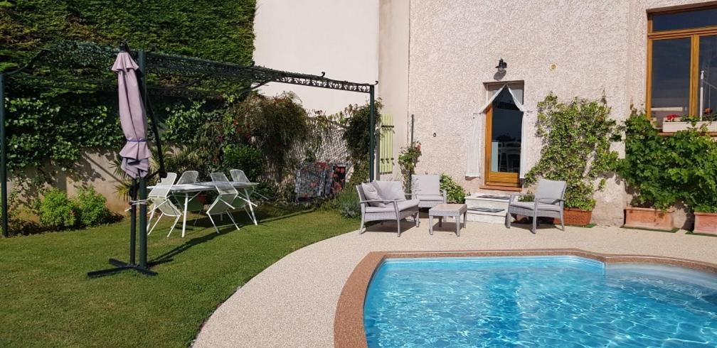 Studio-Mezzanine Dans Villa Cagnes-sur-Mer Buitenkant foto