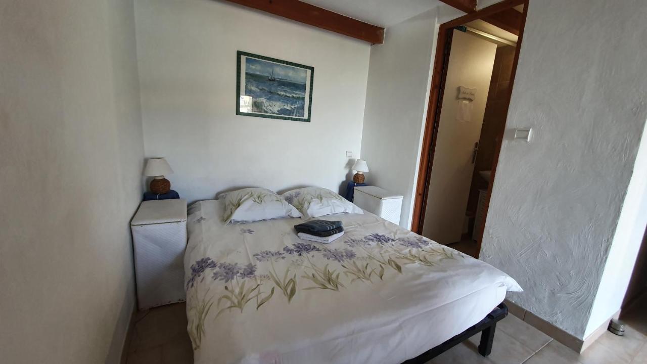 Studio-Mezzanine Dans Villa Cagnes-sur-Mer Buitenkant foto