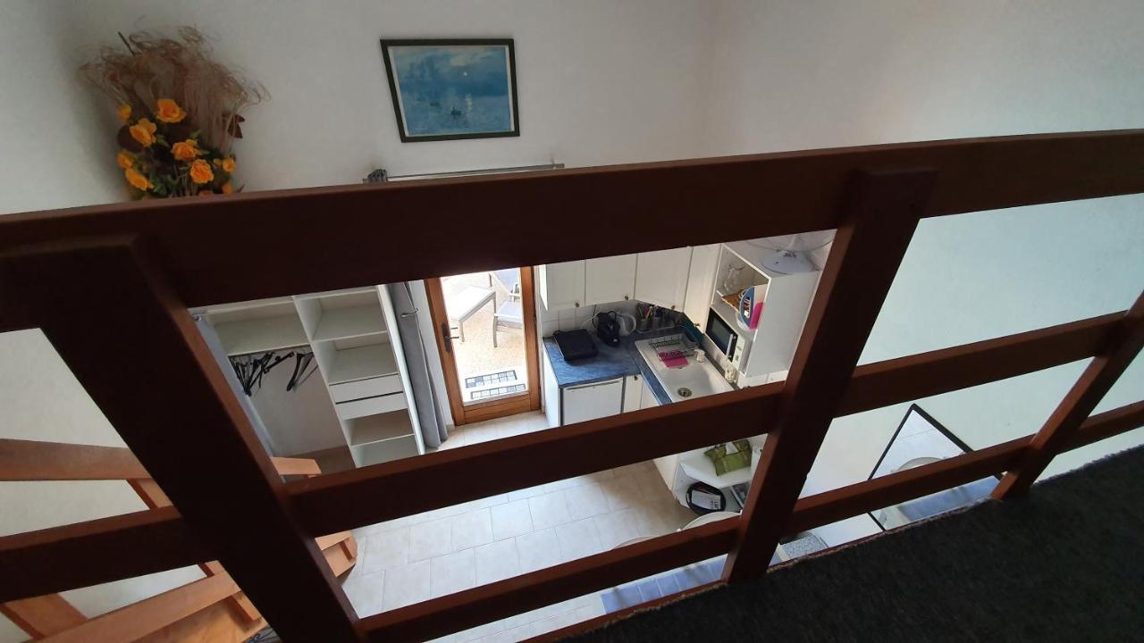 Studio-Mezzanine Dans Villa Cagnes-sur-Mer Buitenkant foto